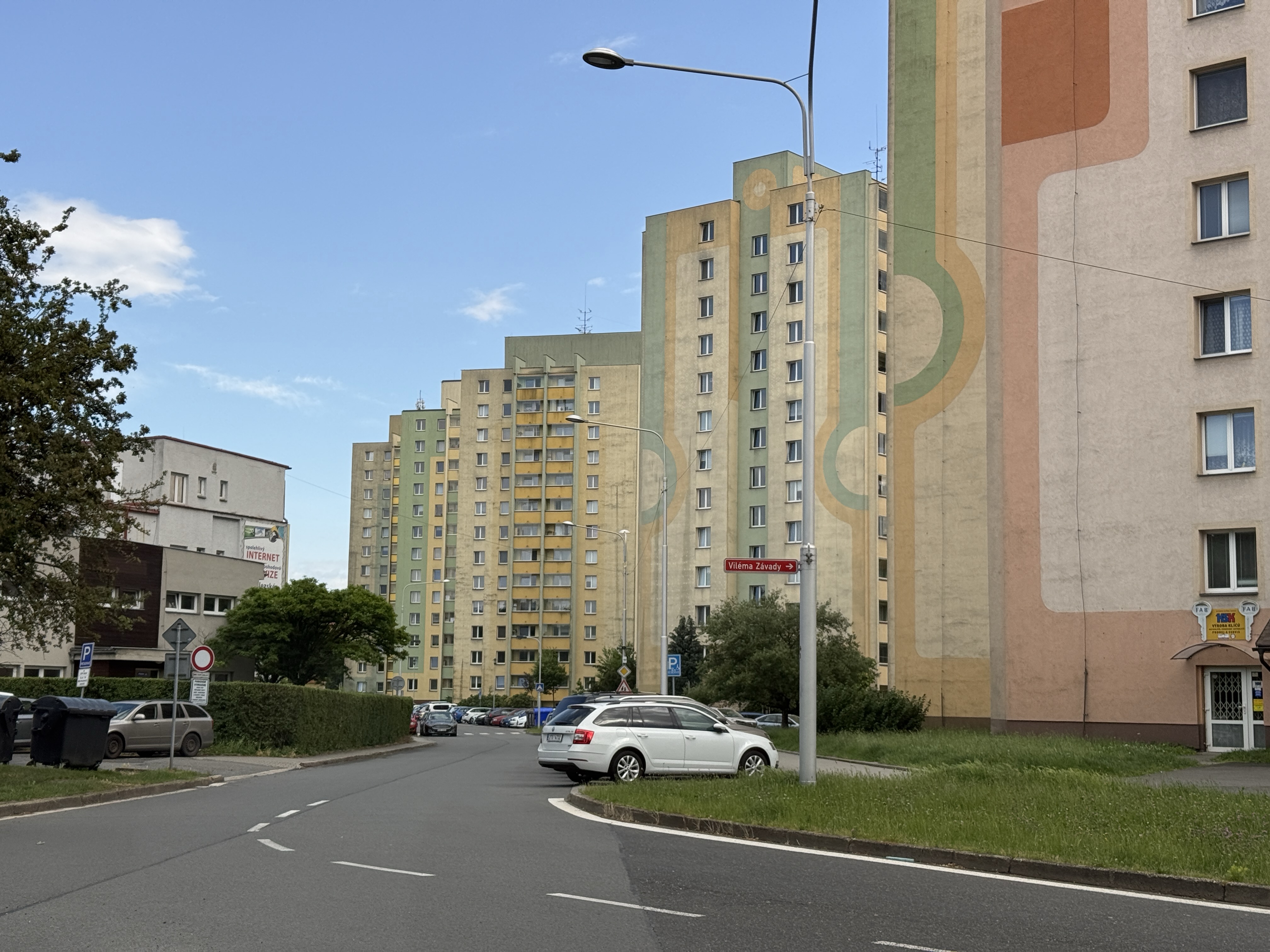 Čisté schodiště po úklidu